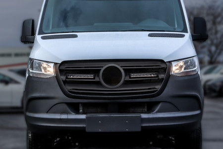 Led ramppipaketti upotettu Firefly Mercedes Sprinter 2022-